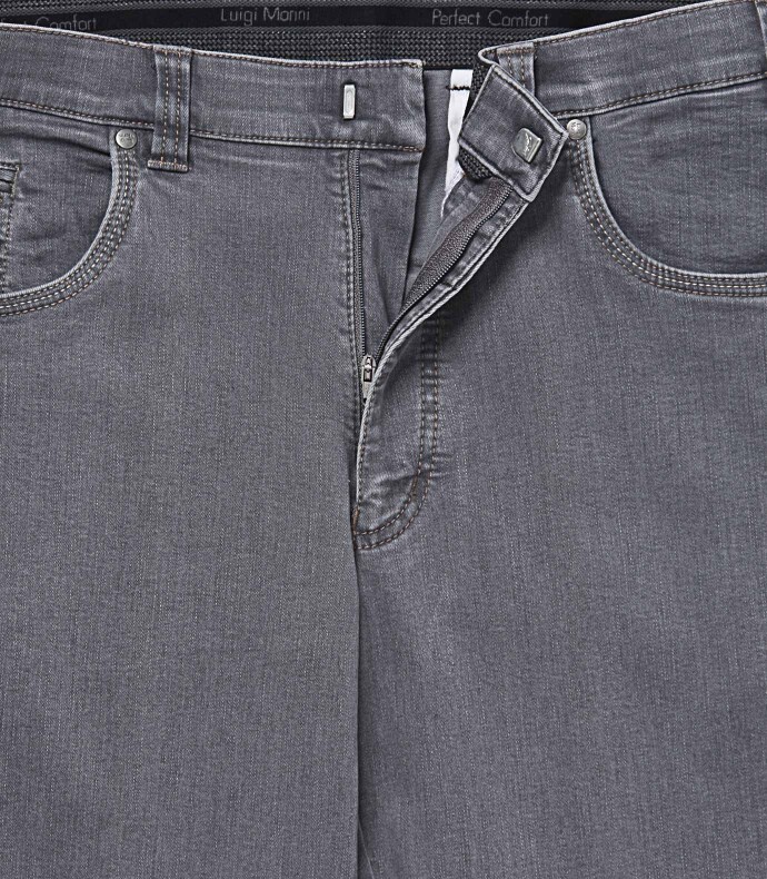 High-Stretch Jeans in Flammgarnoptik 03 28