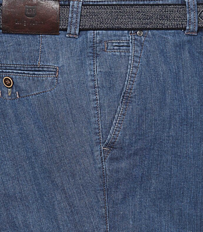 Denim-Jeans, super elastisch, mit Schubtaschen